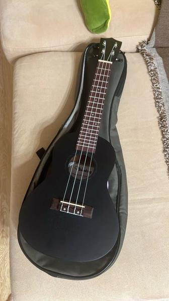 Укулеле Veston KUC100 BK