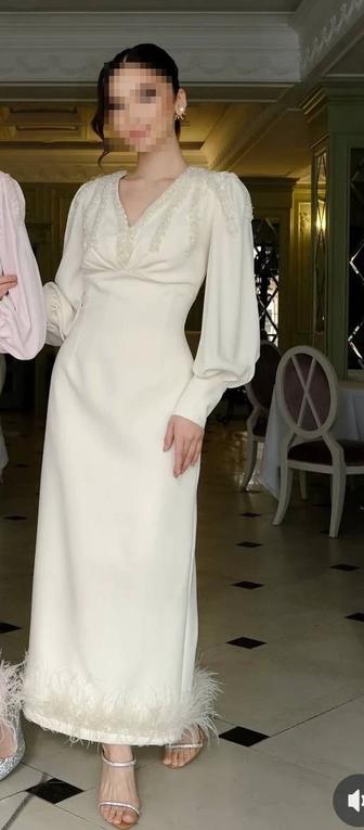 Продам платье буу