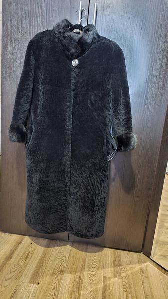 Продается женская шуба