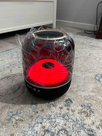 Продам блютуз колонку