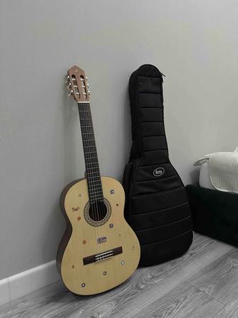 Гитара Yamaha C40