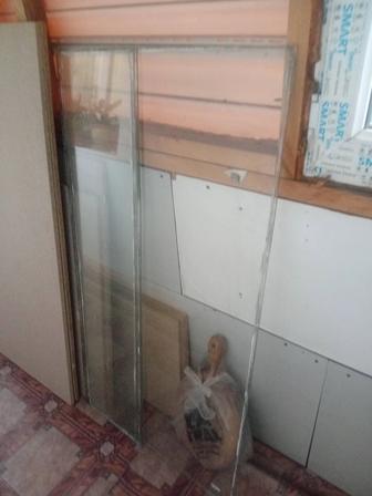 Отдам стекла от окон даром
