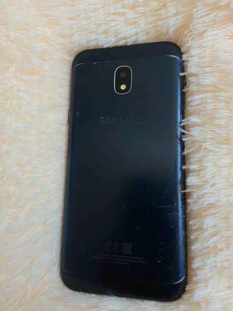 Черный Samsung Galaxy J3 (2017), модель SM-J3