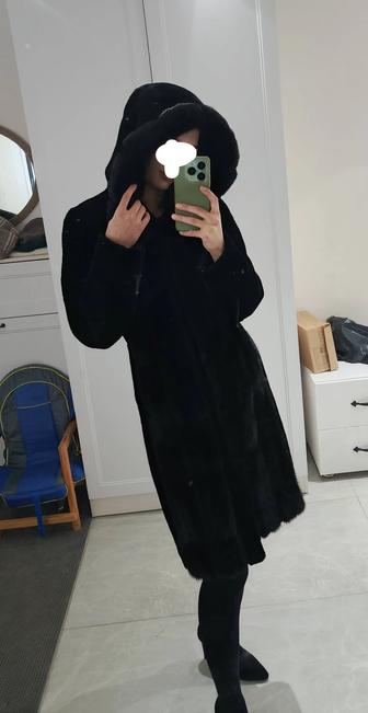 Продам шубу (норка и мутон )