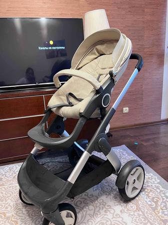 Коляска stokke