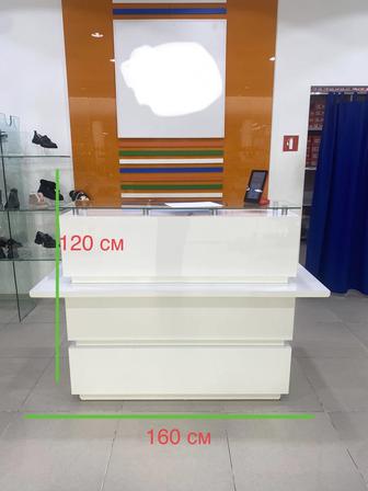 Кассовую зону в торговый зал