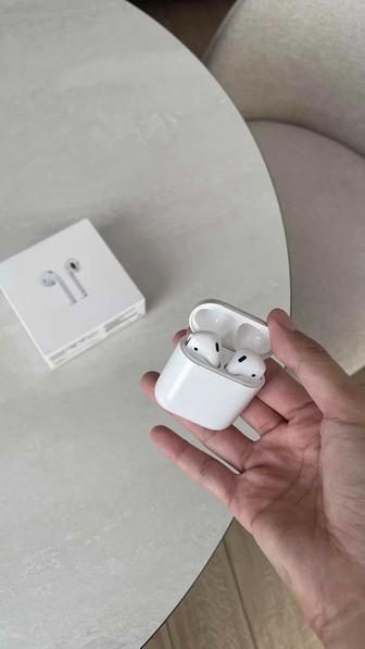 Airpods 2 поколения