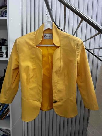 Женский пиджак