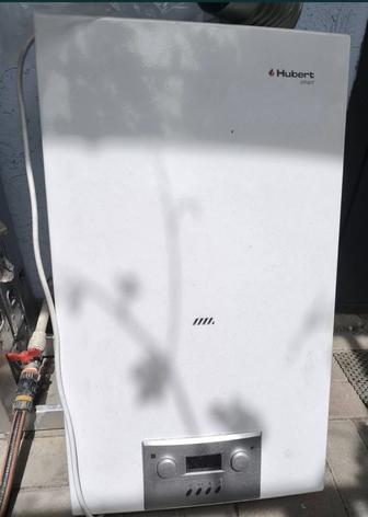 Продам настенный газовый котел Hubert smart