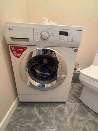 Продам стиральную машину LG 6 кг, рабочая