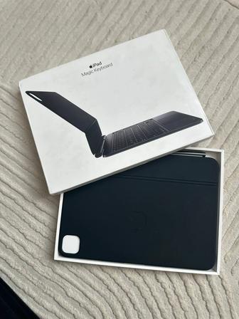 Продам Apple Magic Keyboard для iPad Pro 11 (2024, M4).