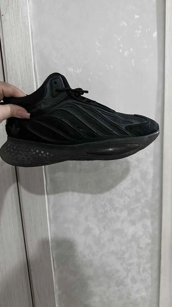 Продам кроссовки