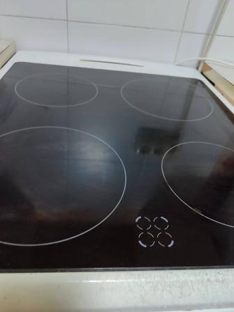 Продаю б/у электрическую плиту Hanza