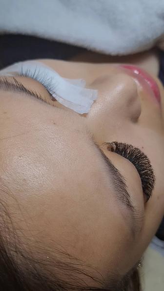 Наращивание ресниц на дому