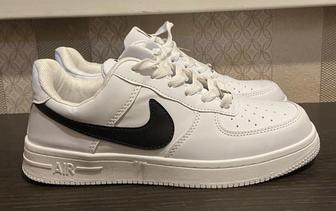 Кроссовка Nike новый