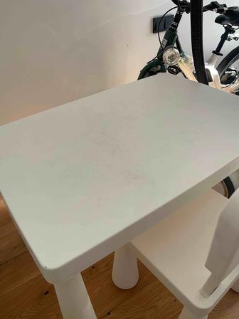 Детский стол и стул