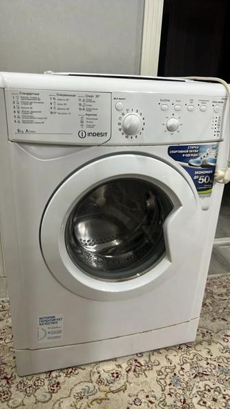 Продам Стиральную машину Indesit