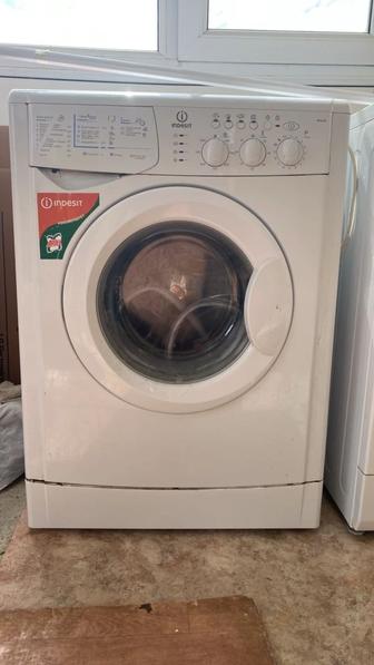 Продаю Стиральную машину Indesit