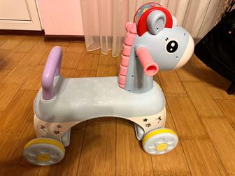 Лошадка-каталка детская