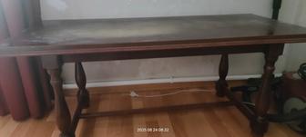 Столик журнальный из дерева
