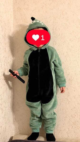 Продам костюм динозавра