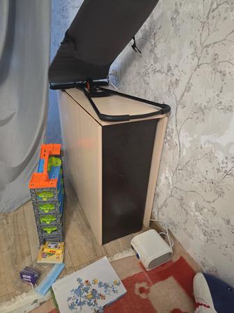 Продаю раскладной стол книжка бу