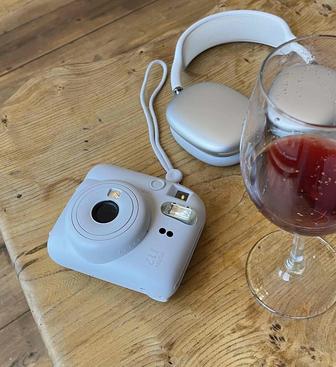 Сдаю в аренду Instax Mini 
Отличный вариант для девичников, пикников и тд