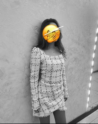 Продам платье твидовое от бренда Гайсина