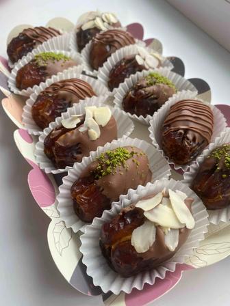 Финики в шоколаде