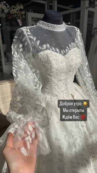 Продам свадебное платье lux