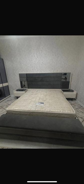 Кровать