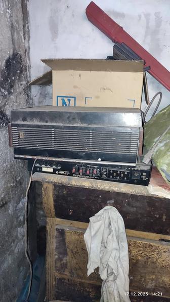 Проигрыватель для пластинок.