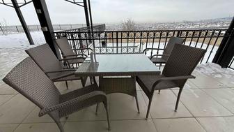 Столы и стулья для террасы и отдыха