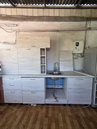 Продам кухню