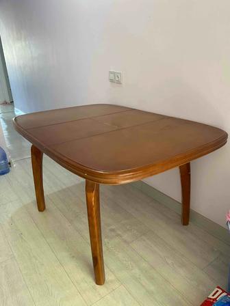 Стол кухонный