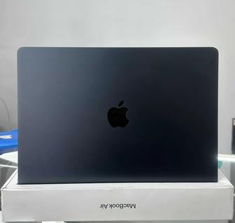 MacBook Air 15 M3 2024