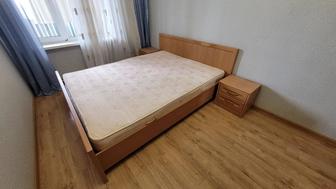 Кровать двухспальная 200х160х45 см (с матрасом).