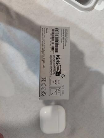 Продам срочно airpods 4 с шумоподавлением