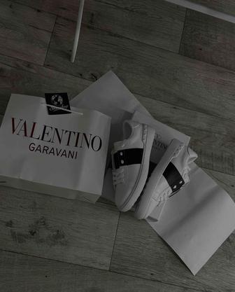 Кеды - Valentino