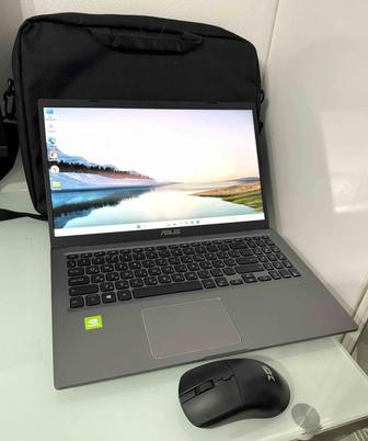 Продам игровой ноутбук ASUs 2025 года в полном комплекте