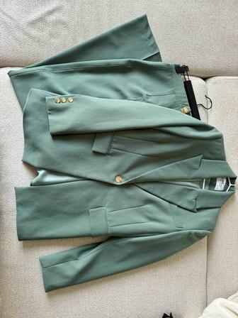 Женский брючный костюм двойка xs-s