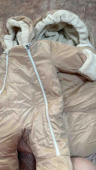Продам конверт зимний с комбинезоном за 8 к