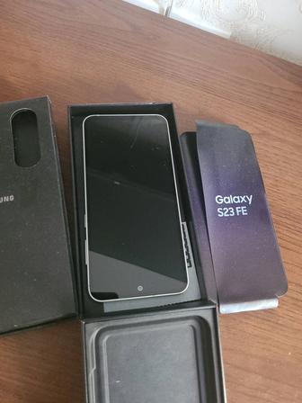 Продам смартфон Samsung Galaxy S23FE