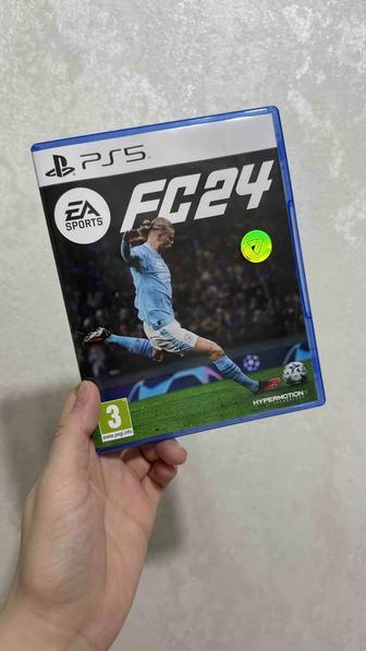 Диск FIFA24 на PS5