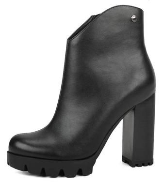 Продам ботинки