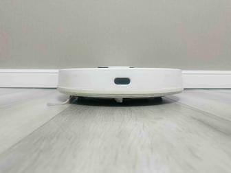 Робот пылесос в отличном состояний