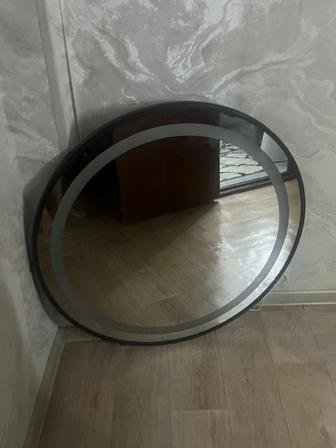 Продам зеркало новое 80на80