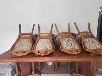 Продам стол и 12 стульев