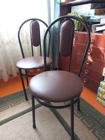 Продам стулья 2шт