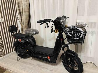 Продаю Электровелосипед SK8 SK 8 14 дюйм черный